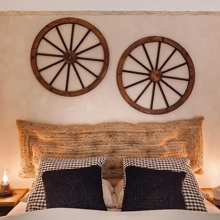 Pedrera - 2 Bedrooms In Eixample Esquerra Apartamento