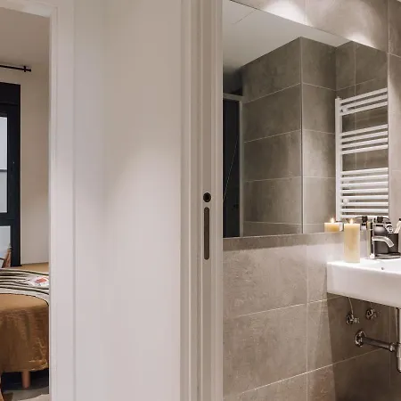 Pedrera - 2 Bedrooms In Eixample Esquerra * Barcelona